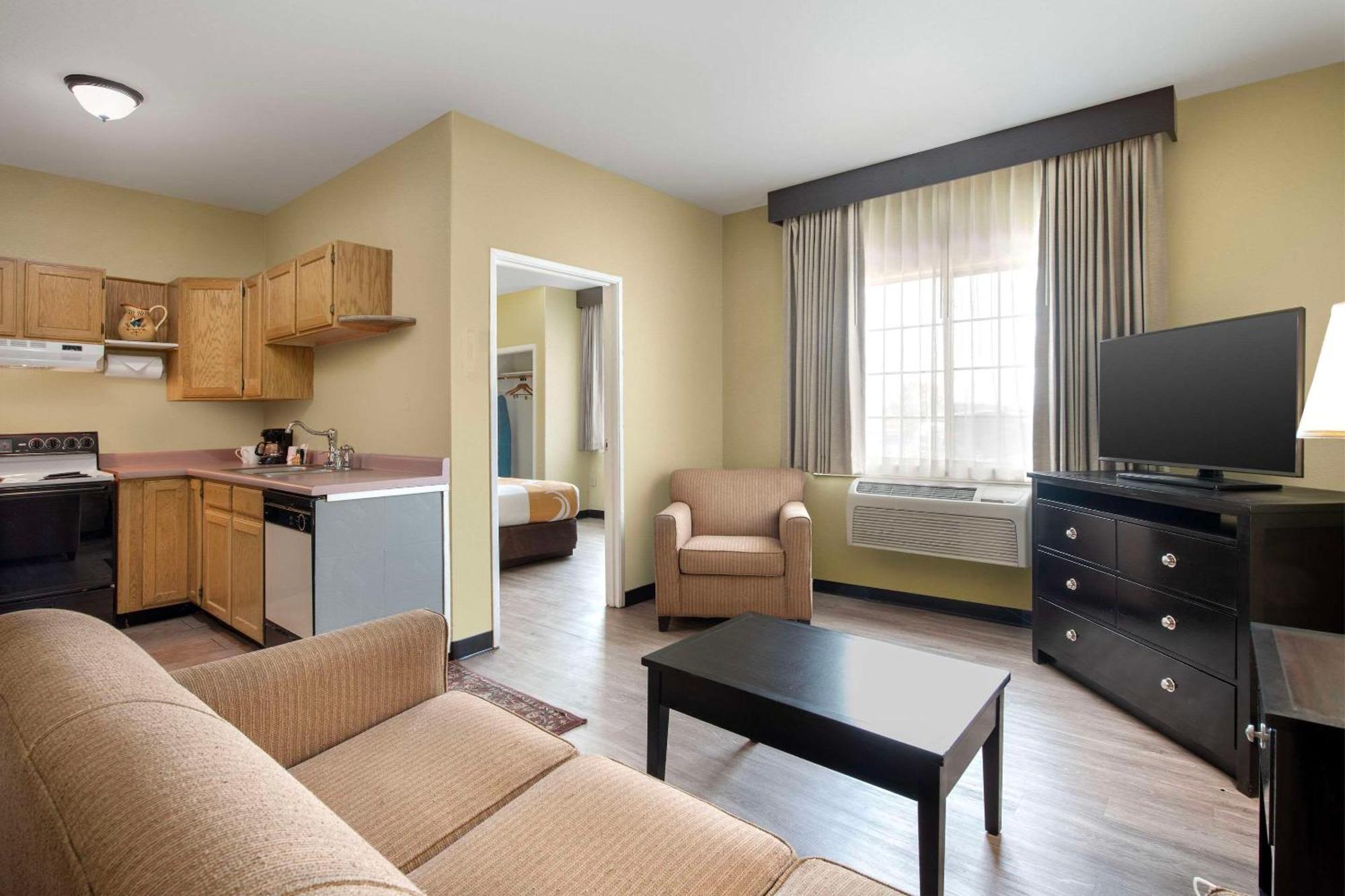 Quality Inn & Suites Gallup I-40 Exit 20 מראה חיצוני תמונה