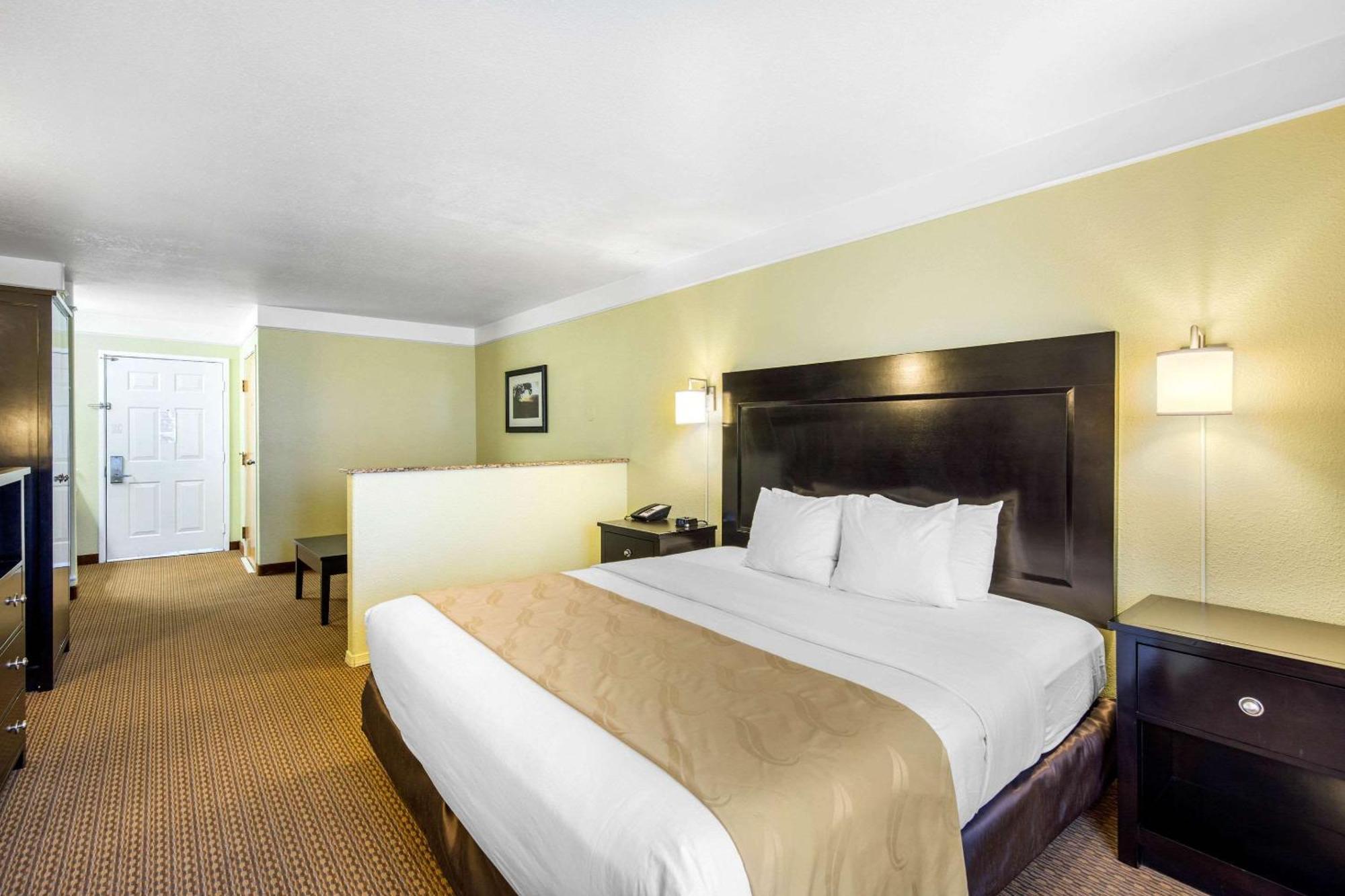 Quality Inn & Suites Gallup I-40 Exit 20 מראה חיצוני תמונה