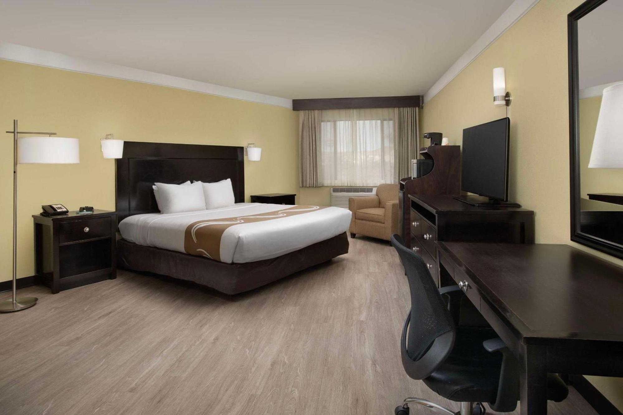 Quality Inn & Suites Gallup I-40 Exit 20 מראה חיצוני תמונה