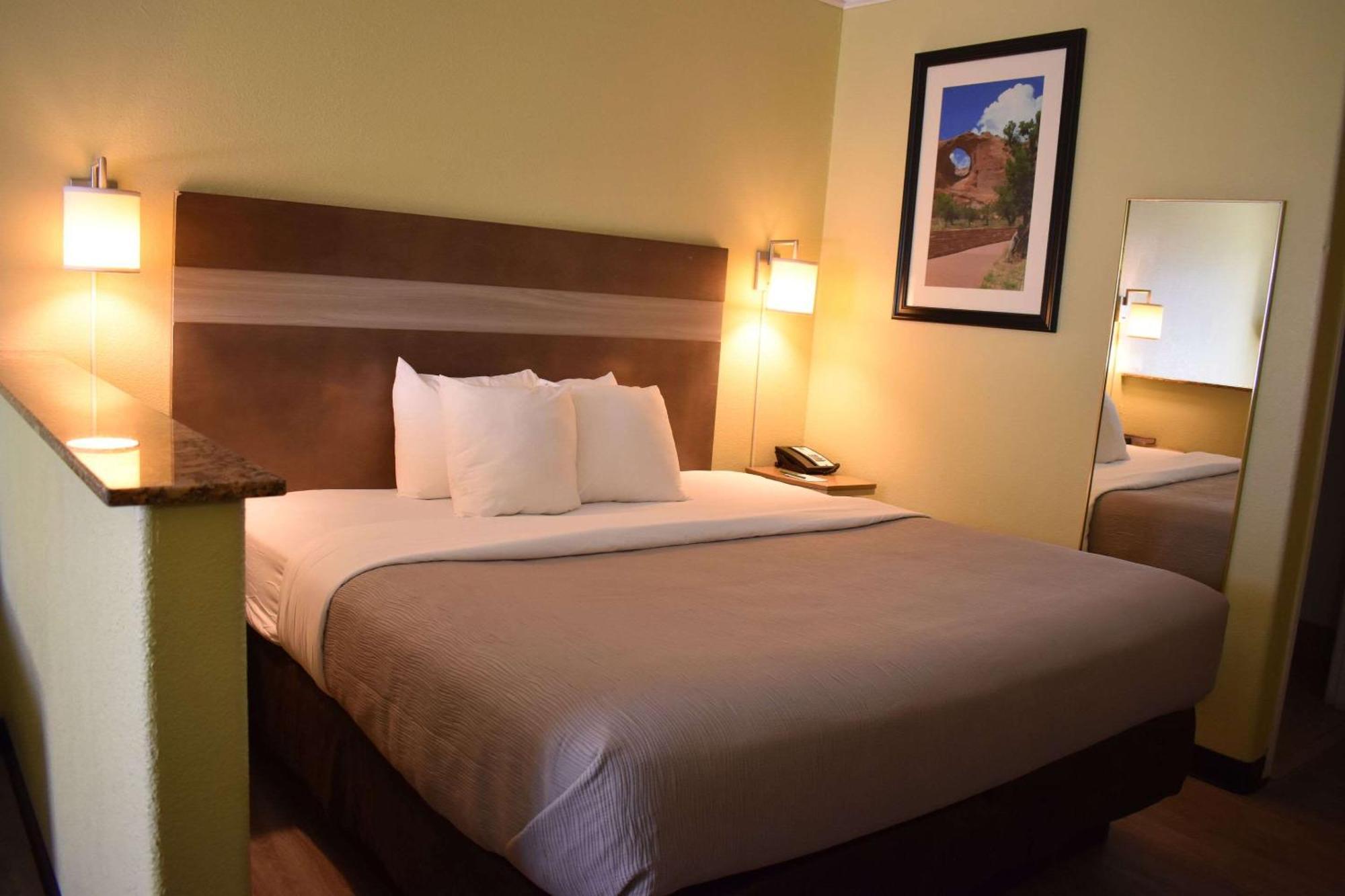 Quality Inn & Suites Gallup I-40 Exit 20 מראה חיצוני תמונה