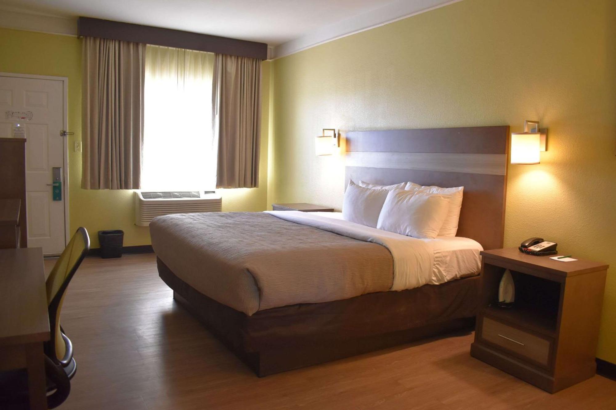Quality Inn & Suites Gallup I-40 Exit 20 מראה חיצוני תמונה