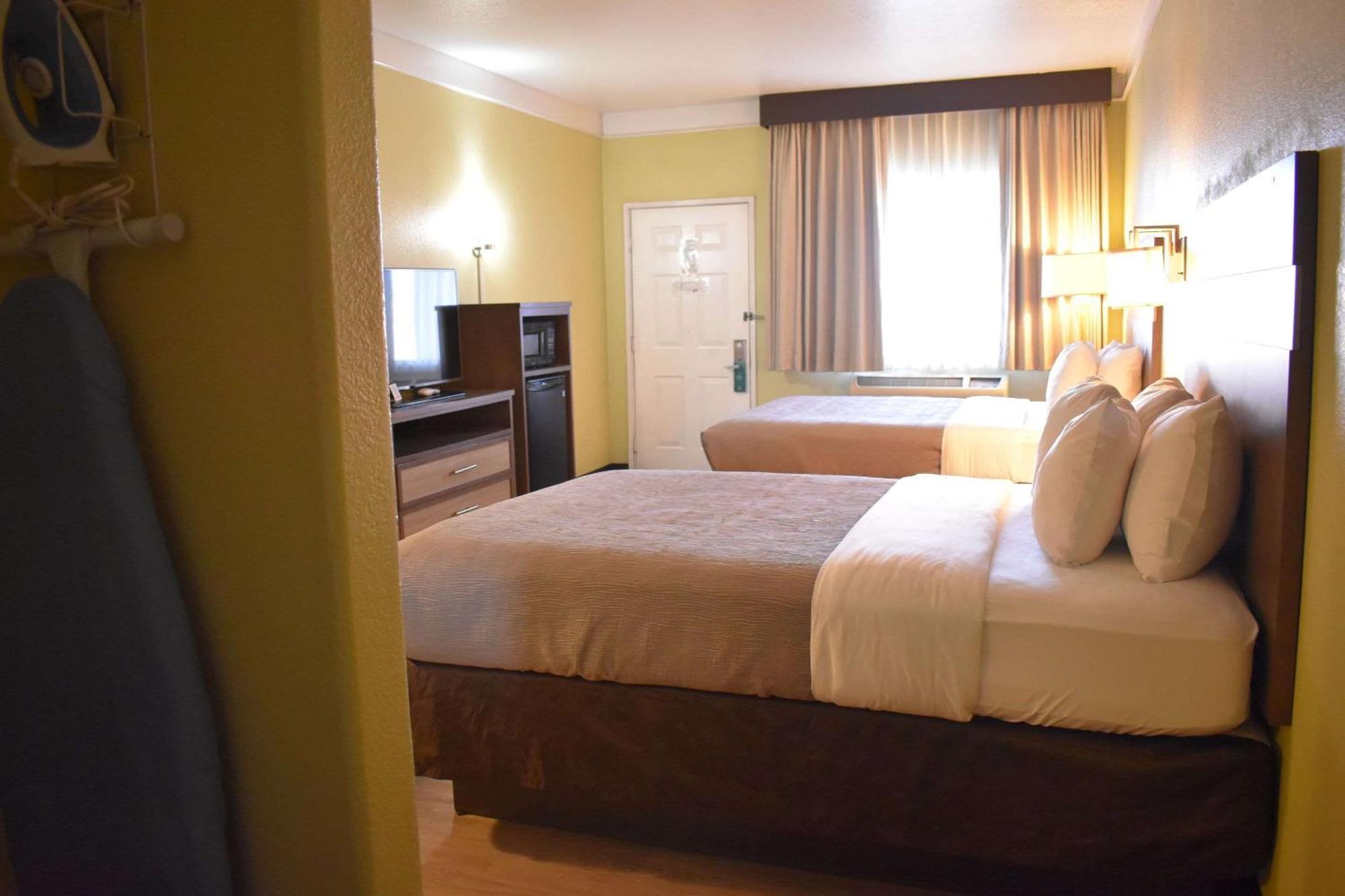 Quality Inn & Suites Gallup I-40 Exit 20 מראה חיצוני תמונה