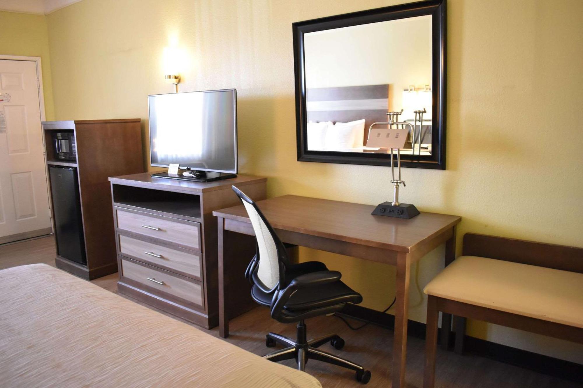 Quality Inn & Suites Gallup I-40 Exit 20 מראה חיצוני תמונה