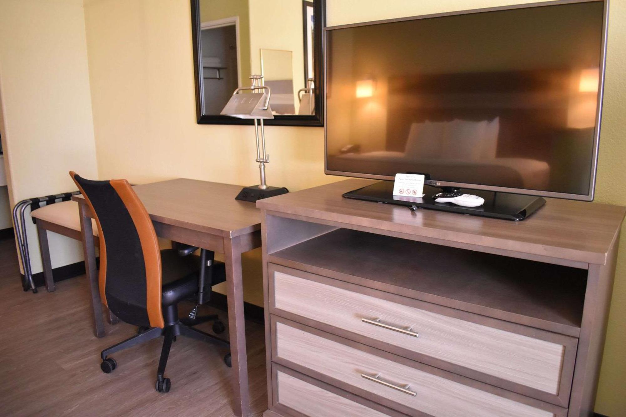 Quality Inn & Suites Gallup I-40 Exit 20 מראה חיצוני תמונה