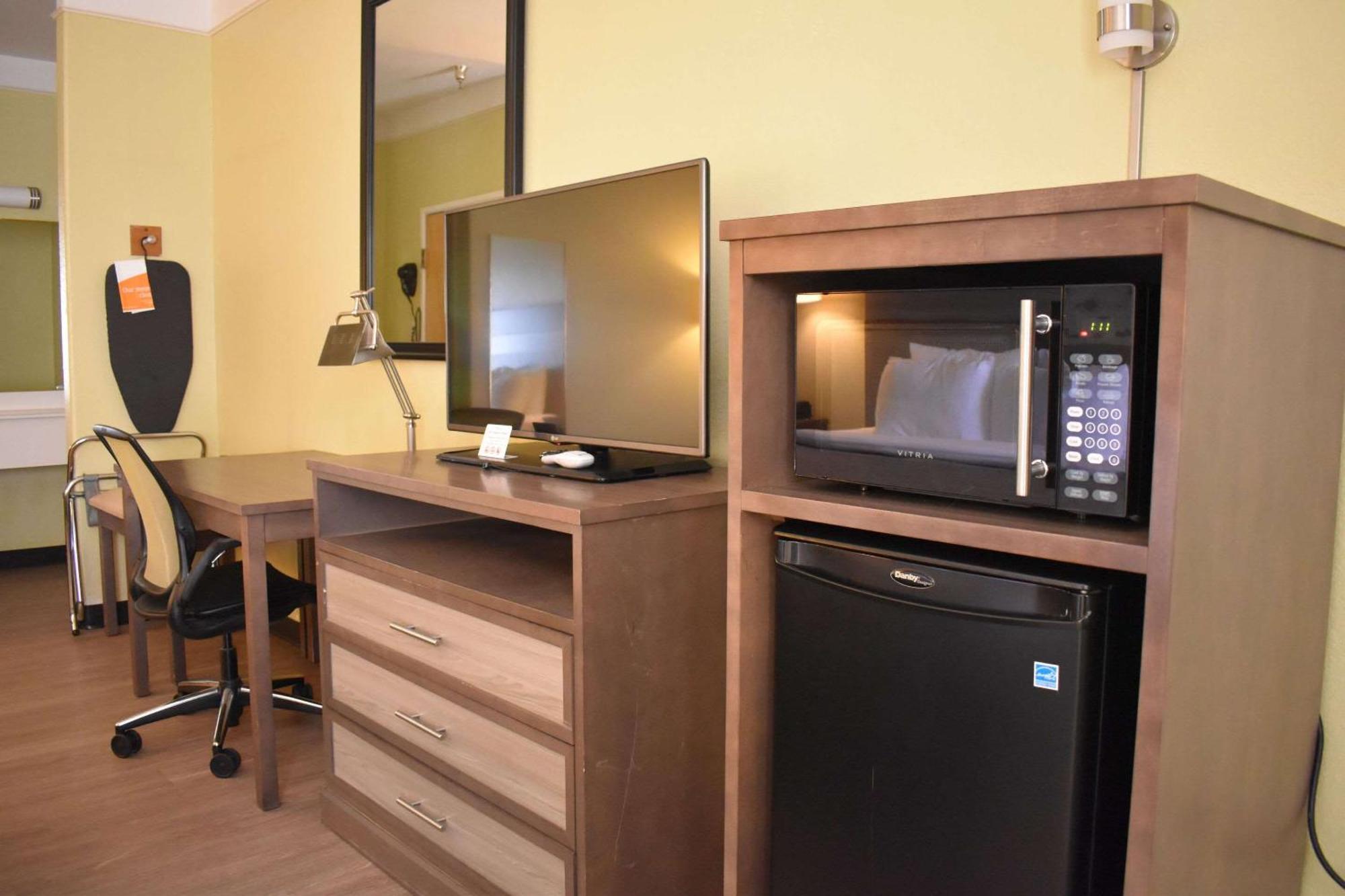 Quality Inn & Suites Gallup I-40 Exit 20 מראה חיצוני תמונה