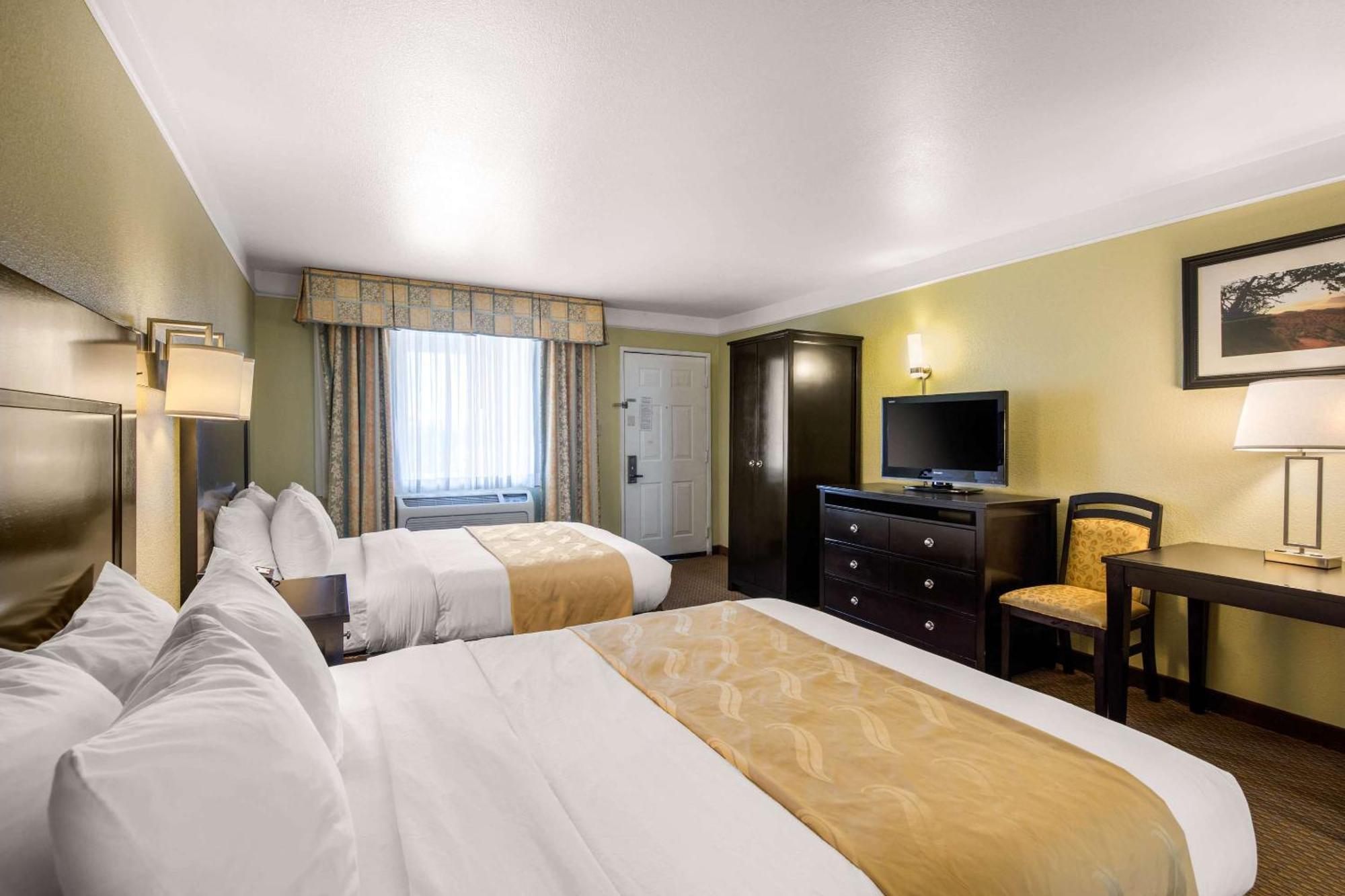Quality Inn & Suites Gallup I-40 Exit 20 מראה חיצוני תמונה