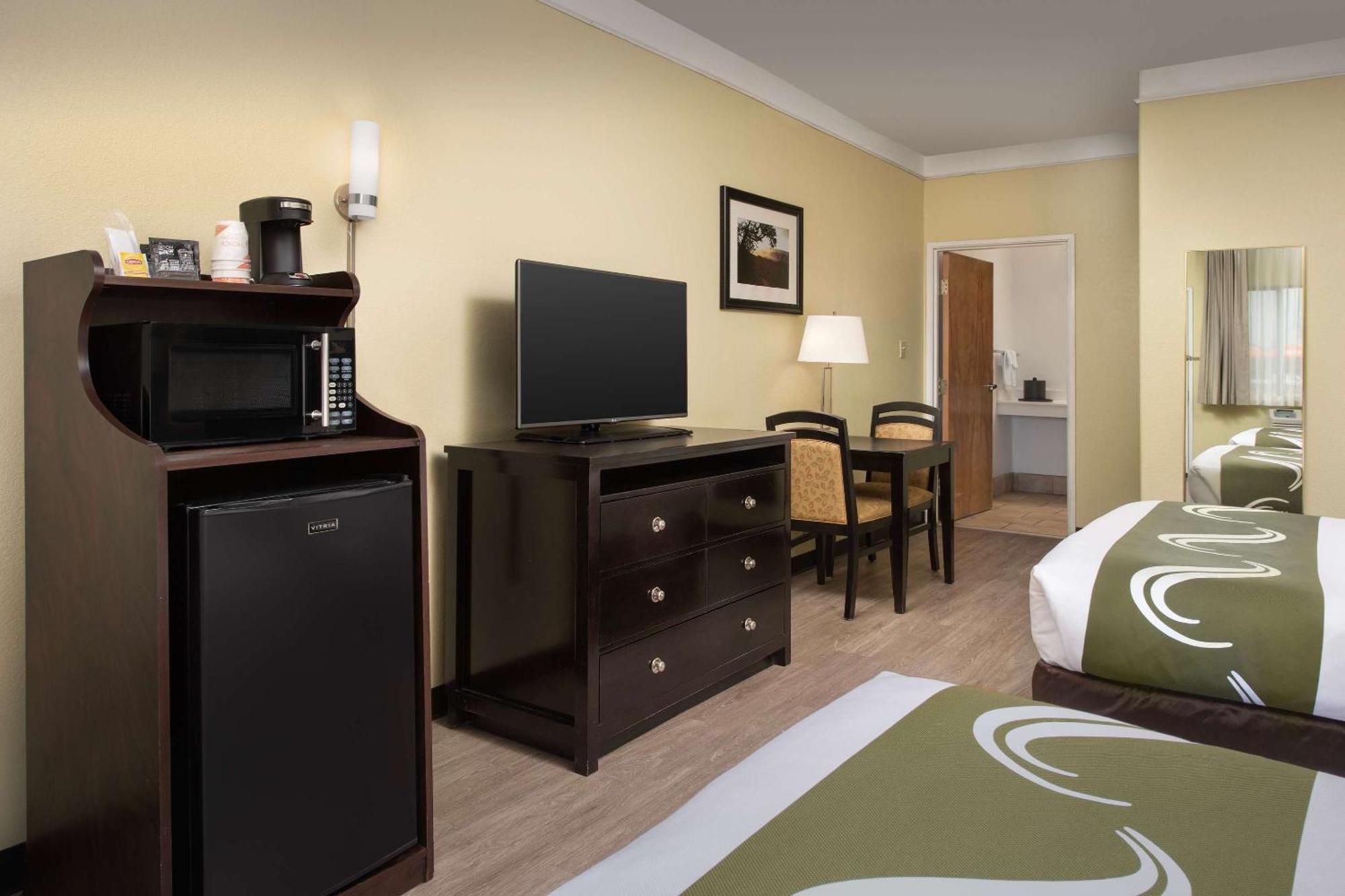 Quality Inn & Suites Gallup I-40 Exit 20 מראה חיצוני תמונה